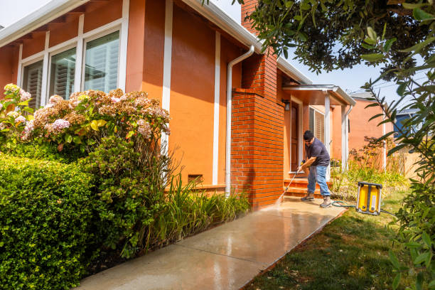 Best Fence Pressure Washing  in Muscatine, IA